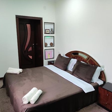 Al Mirjon Hotel Bukhara Bagian luar foto