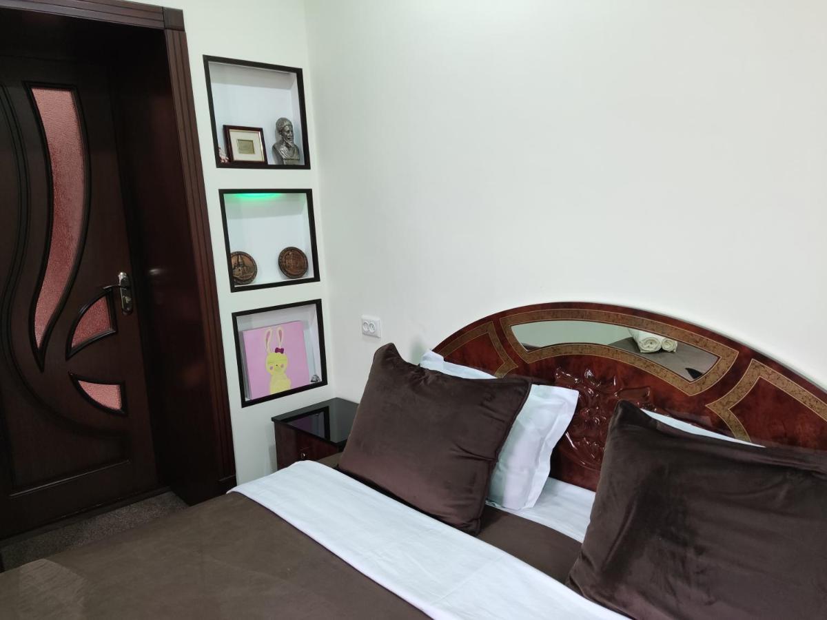 Al Mirjon Hotel Bukhara Bagian luar foto