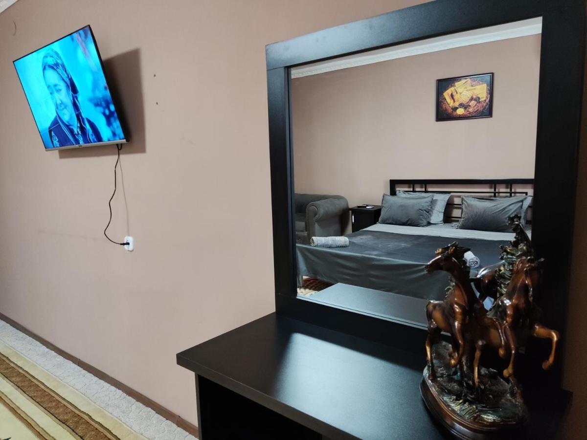 Al Mirjon Hotel Bukhara Bagian luar foto